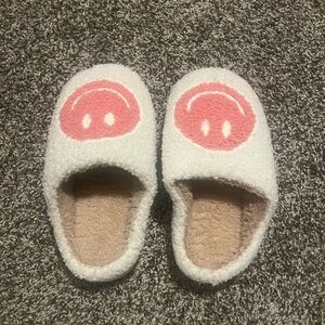 Cozy Kids Slippers with Happy Face Design